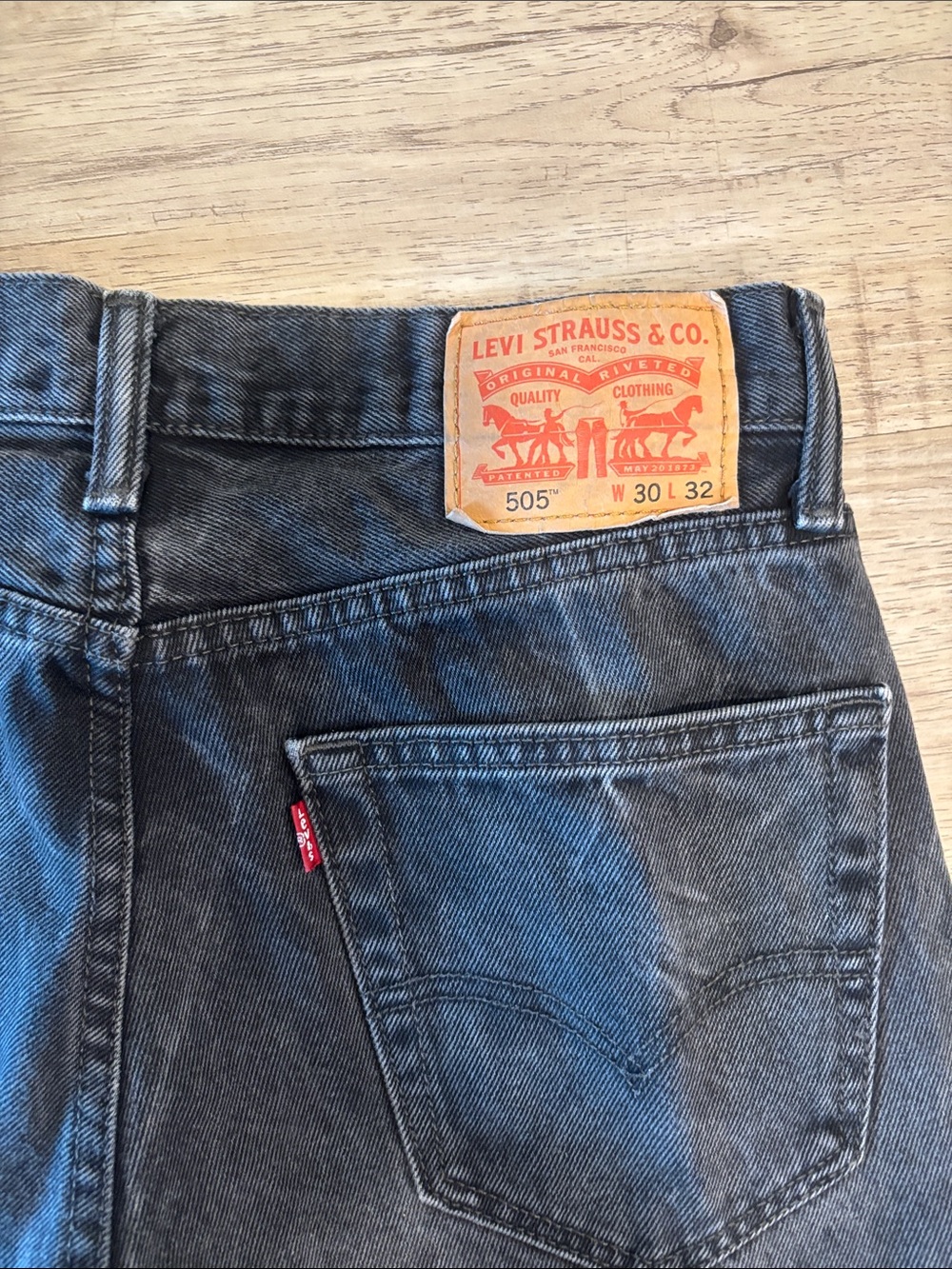 Vintage Levi's Men’s Straight Jeans in Washed Black with Red Tab 30/32